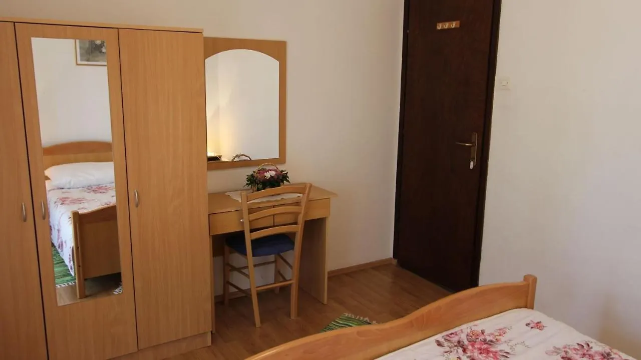 Apartments Trupec Malinska 0*,  Kroatien